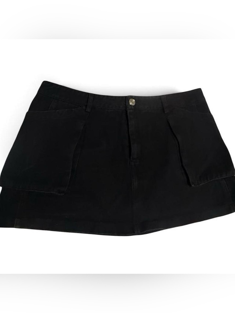 black mini skirt